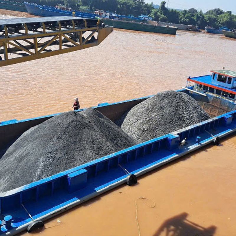 Sà lan - Đá xây dựng